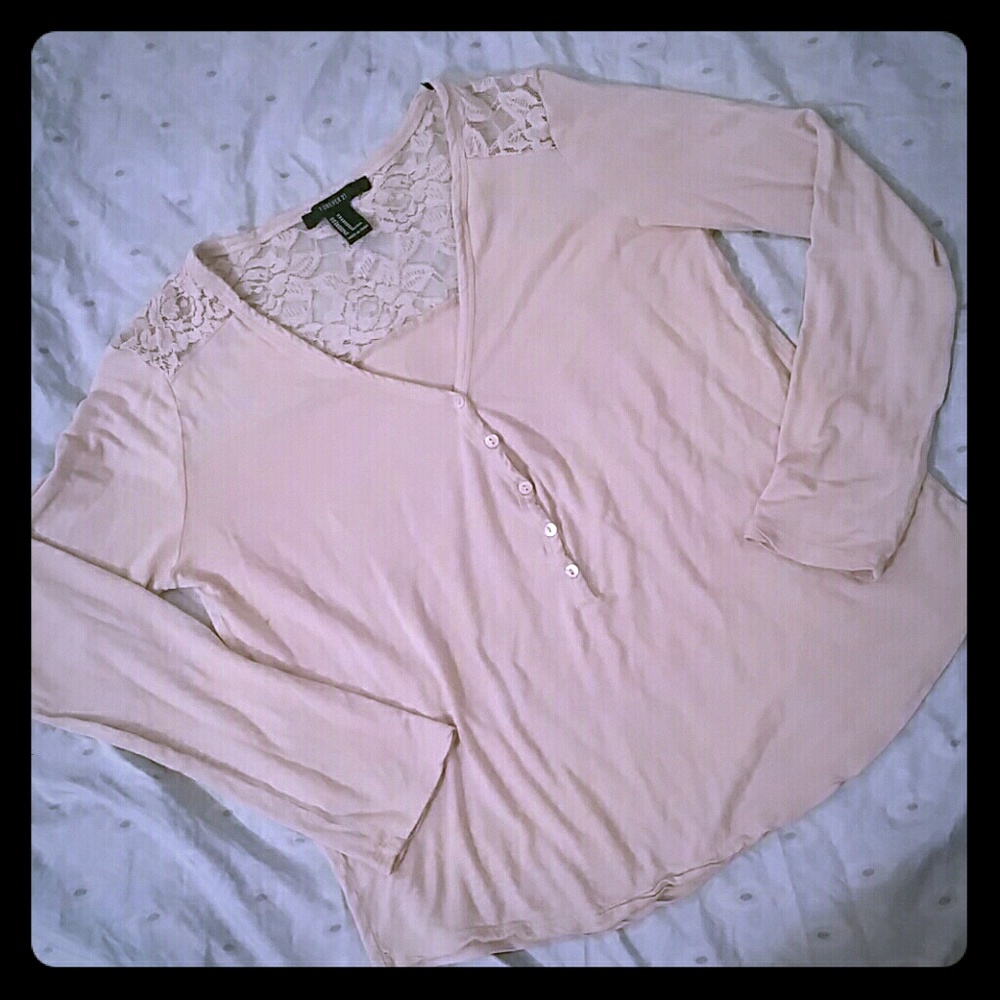 Forever 21 three quarter sleeve blouse