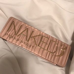 Naked 3 Eyeshadow Palette