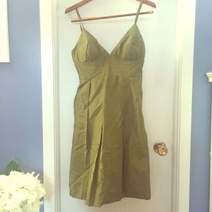 ✨**Close out**✨ J Crew Olive green cocktail dress