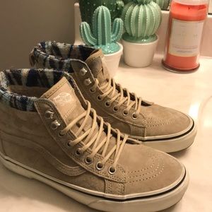 Vans Women’s High Top Boots
