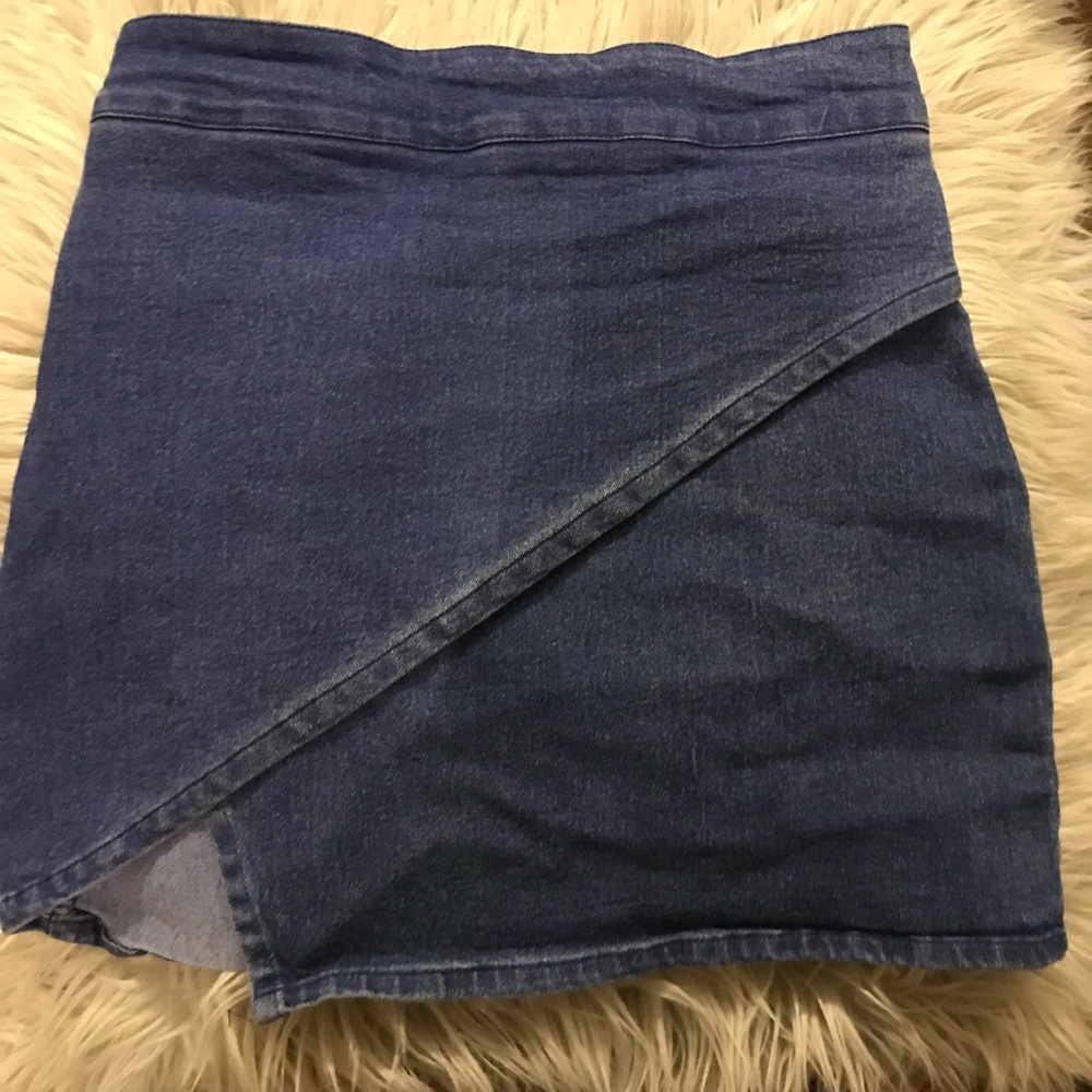 SOLD Brandy Melville denim skirt