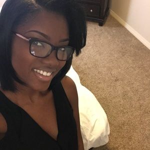 Meet your Posher, Ieesha