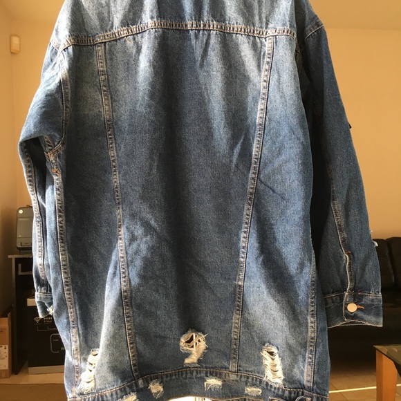 LAST ONE !!!!!!!!! Oversize distress jean jacket - Picture 6 of 6