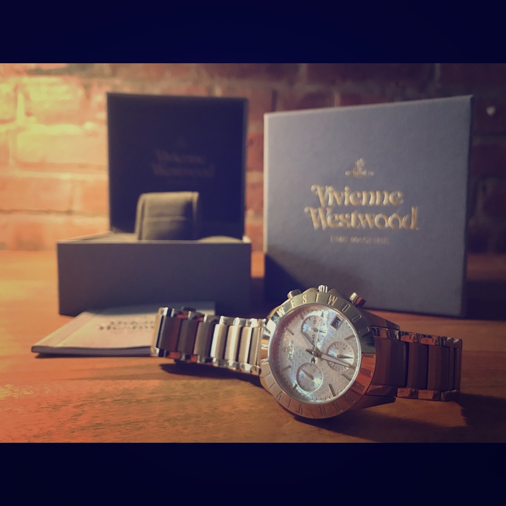Vivienne Westwood Westminster Gold Watch  VV099GD