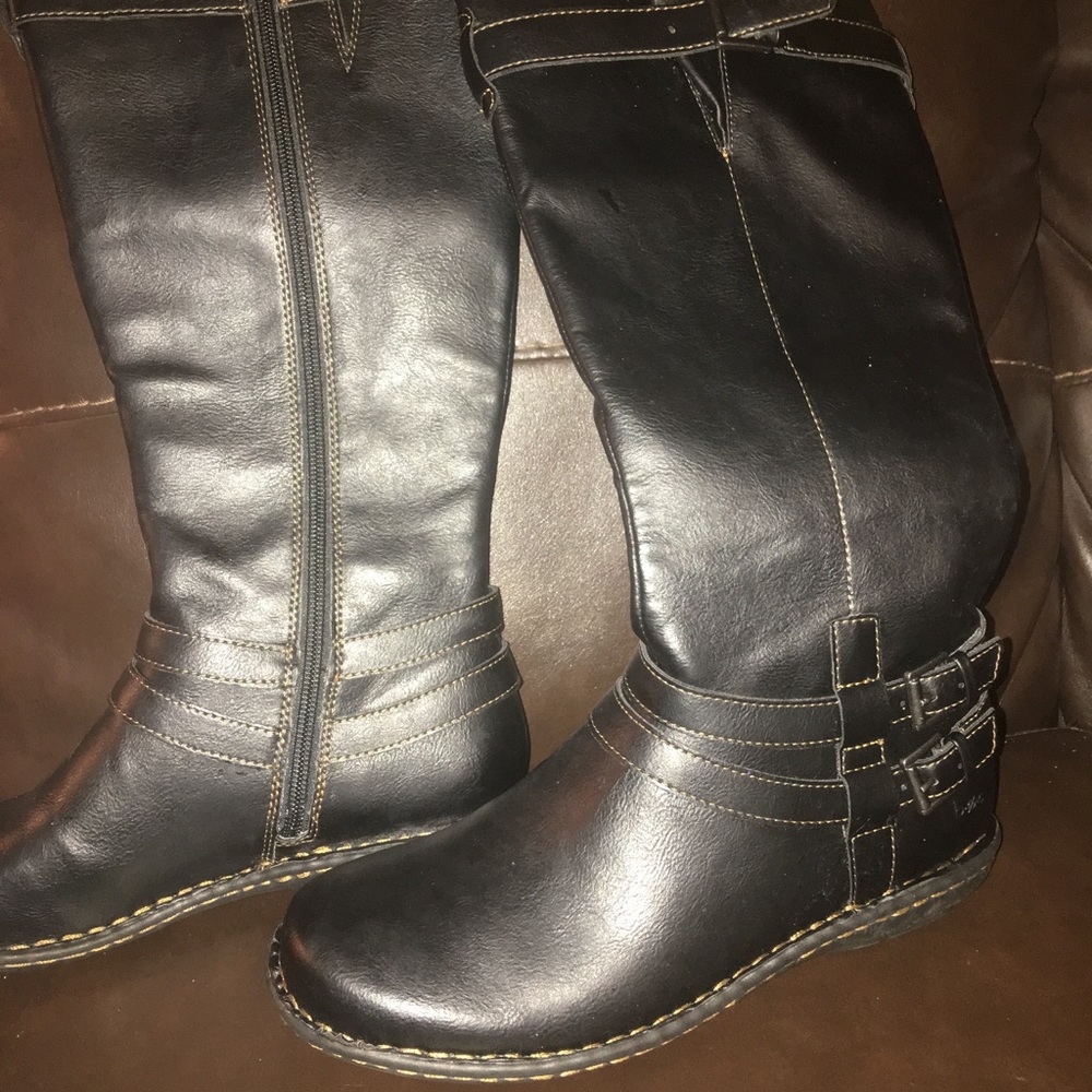Black b.o.c boots