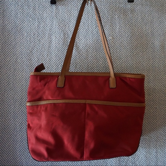 Micheal Kors Tote - Picture 2 of 3