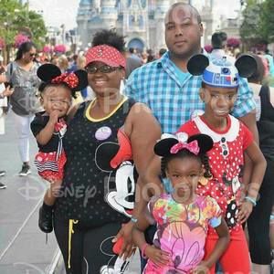 Meet your Posher, Tyhecia