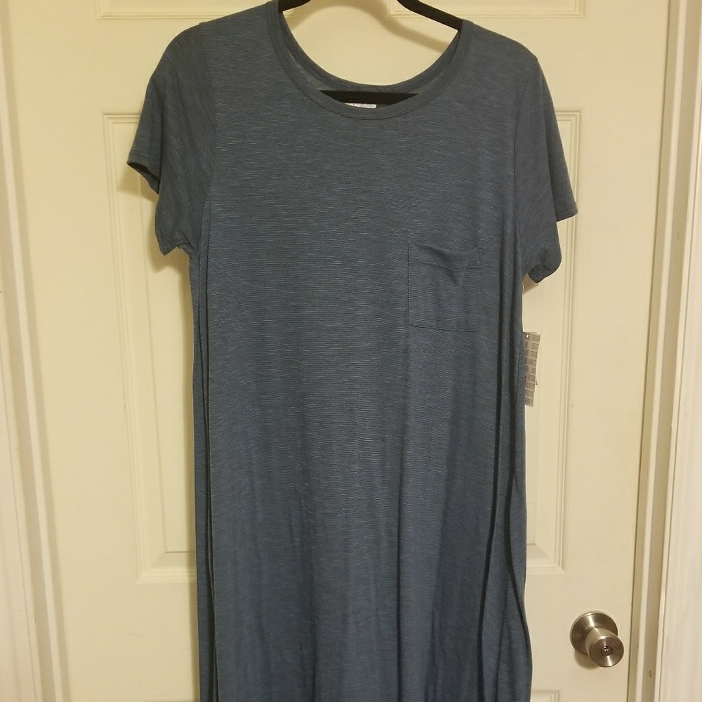 👗REDUCED👗Medium Lularoe Carly