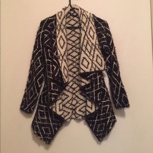 Sparkle Black Gold Cream Graphic Pattern Sweater