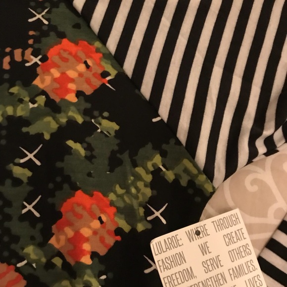 SOLD Lularoe Randy Shirt with Roses - Picture 3 of 7