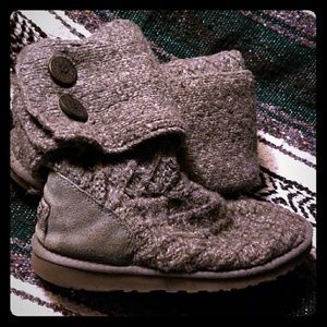 Gray lattice knit UGG boots