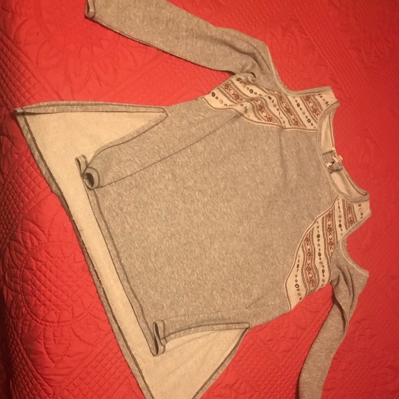 NWOT Plus Size Tribal cut out sweatshirt 2x - Picture 5 of 8