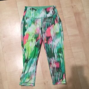 Athleta capris sonar