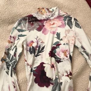 Long-sleeved Flowered bodysuit