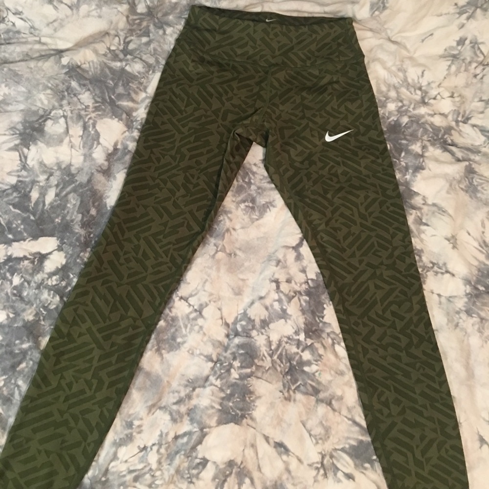 SALE Nike running leggings