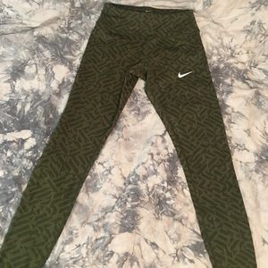 SALE Nike running leggings