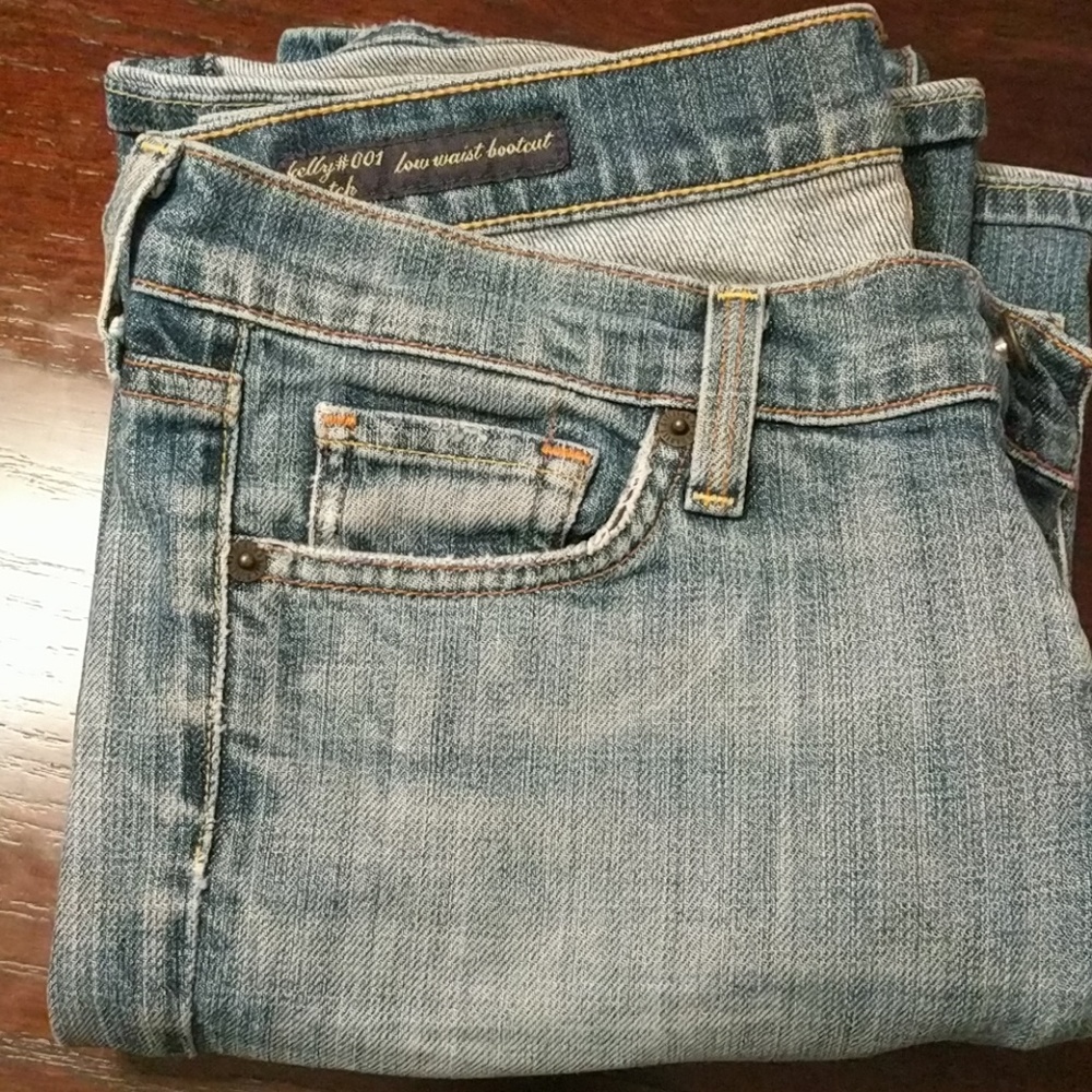 Low rise bootcut jeans