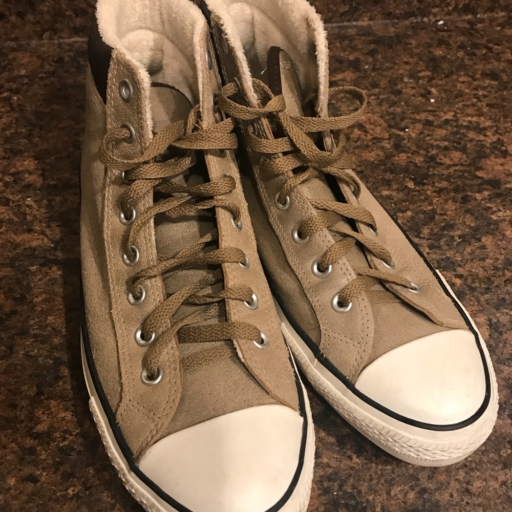 Size 11.5 tan chuck Taylor high tops