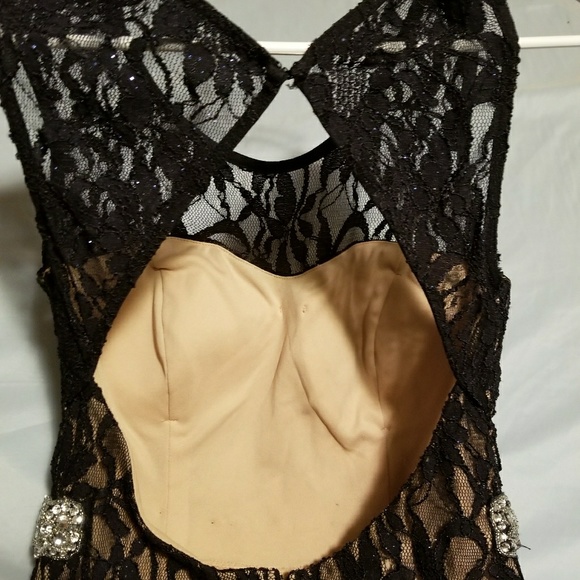 Cocktail dress. I donated it. - Picture 3 of 8