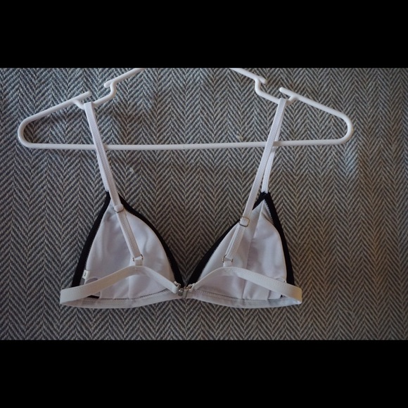 Bikini - Picture 4 of 4