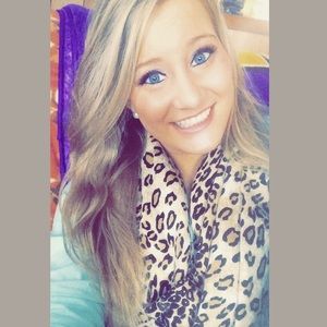 Meet your Posher, Hailey