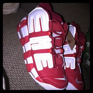Supreme Nike Uptempo