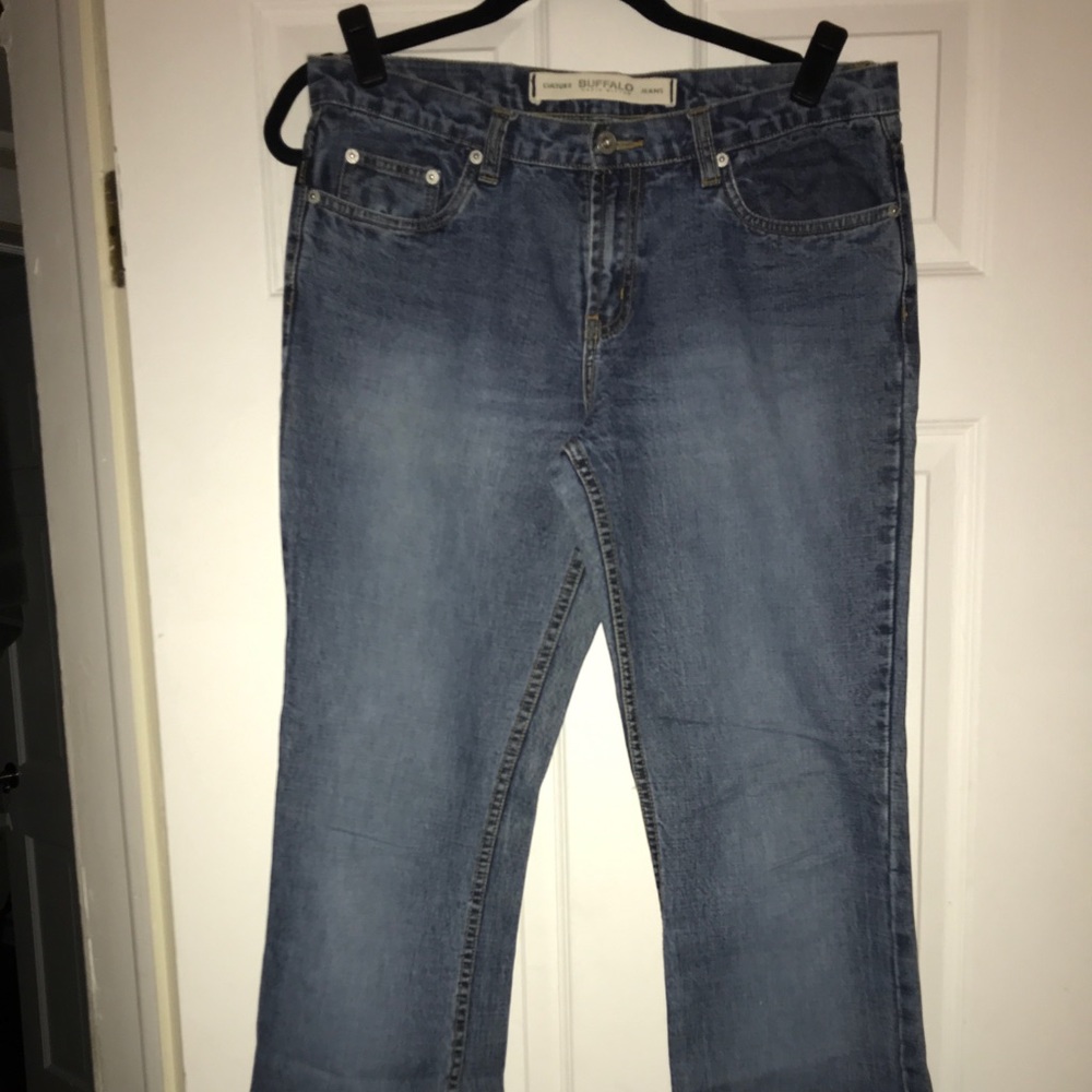 Boot cut Buffalo David Bitton "city" jeans. Sz 31