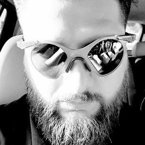 Meet your Posher, Eduardo