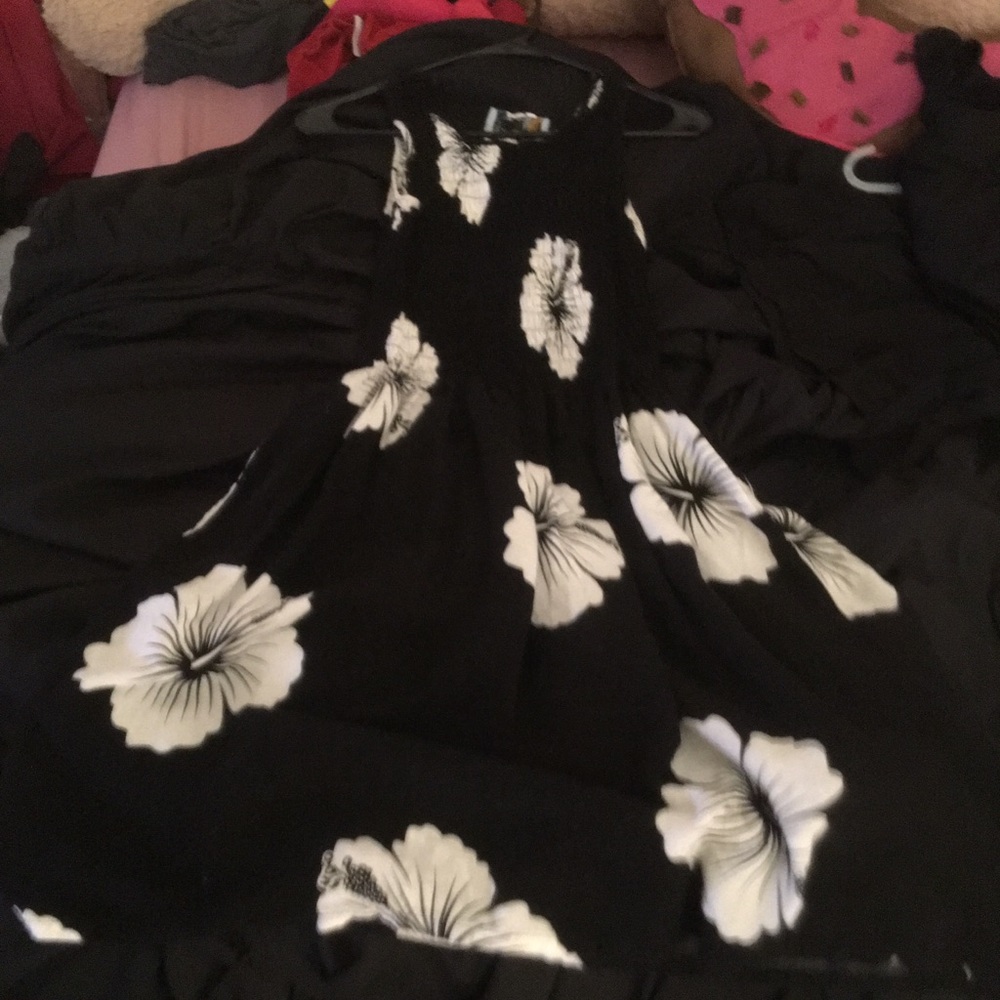 Simple Hawaiian feel dress