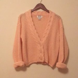 Vintage Pink Cropped Chunky Knit Sweater — S/M