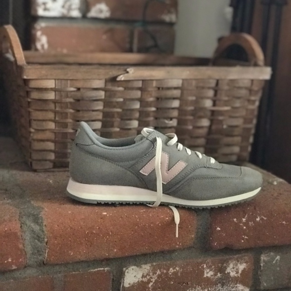 BRAND NEW New Balance Sneakers 8.5