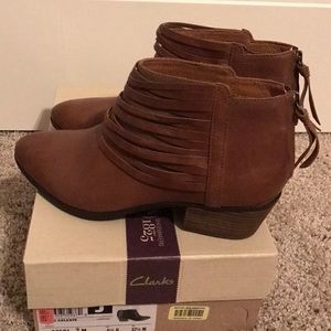 NWT Clarks booties