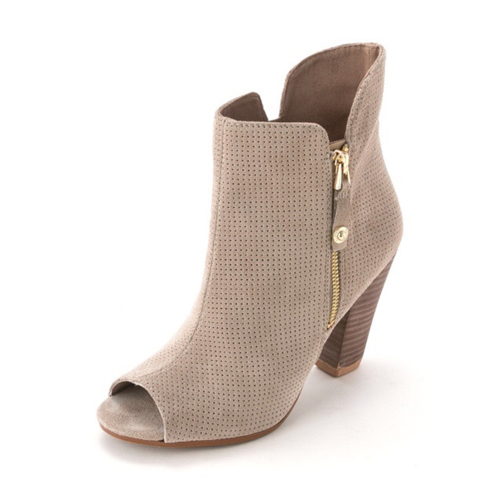Guess Open Toe Suede Boot ⭐️