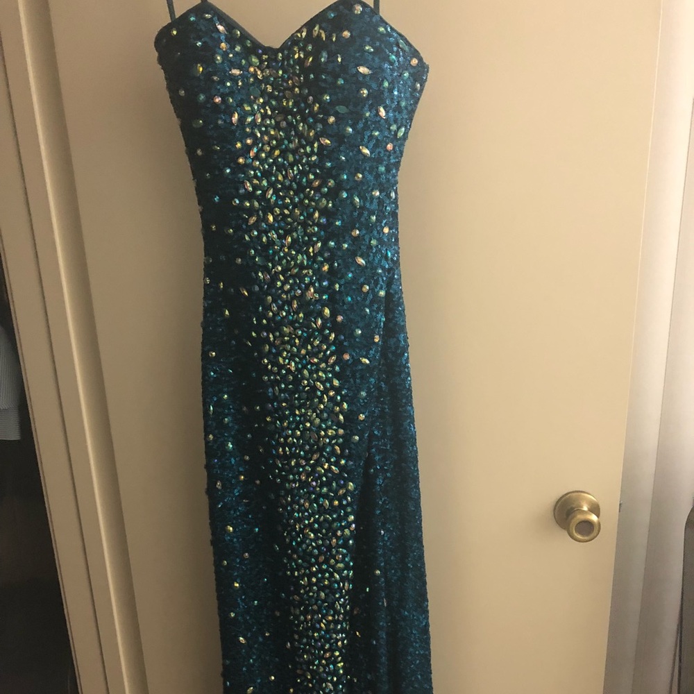 La Femme size 2 teal strapless dress...worn once - Picture 2 of 3