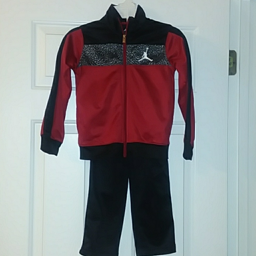 Sold - Picture 2 of 4