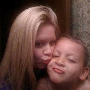 Meet your Posher, Petra