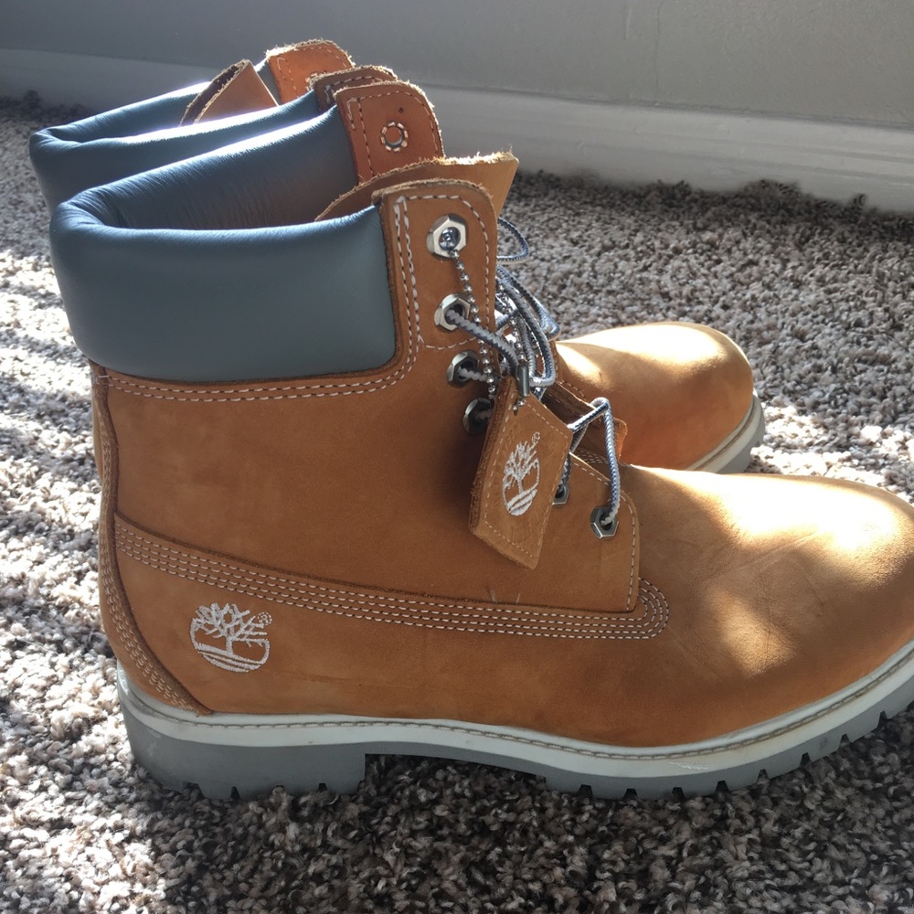 Timberland men’s boots size 9.5 never worn