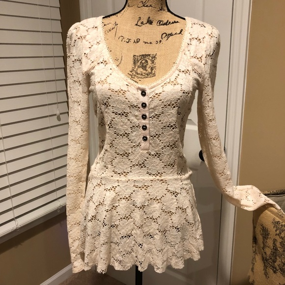 Free People Tops - 🌺FREE PEOPLE🌺 Vintage Chic Flare Lace blouse