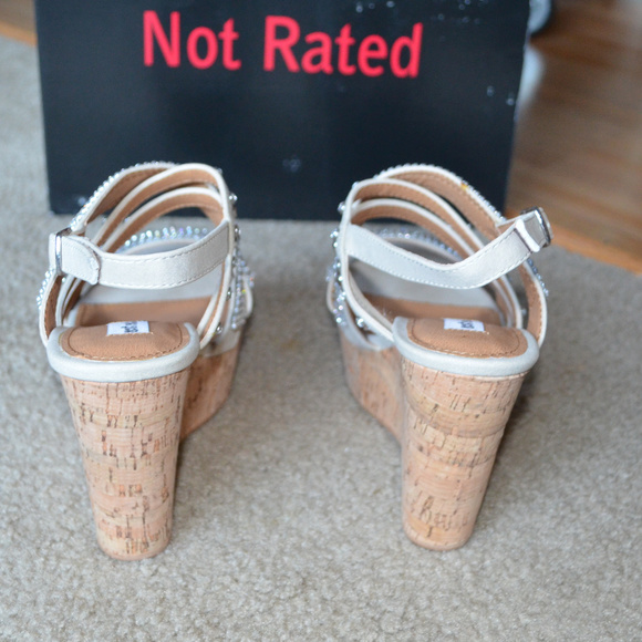 NOT RATED Cork Wedge Sandals - Picture 7 of 8