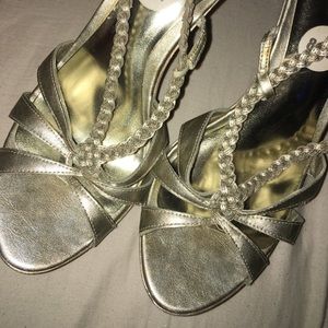 Gilver heals worn out got on posh wore for wedding