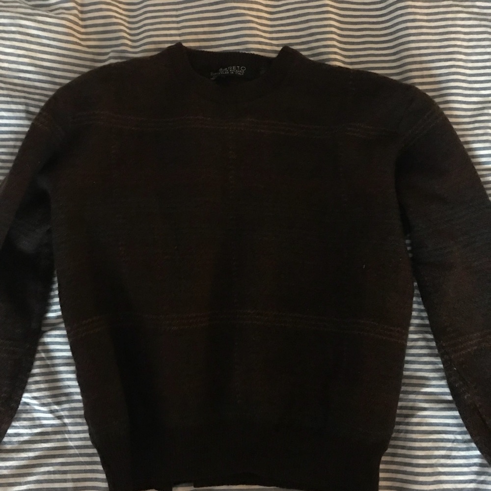 Sweater - Picture 3 of 3