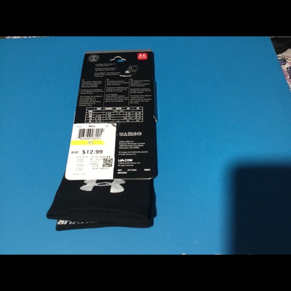 Bundle of 4 UA Run Cushion No Show Sock. - Picture 2 of 4