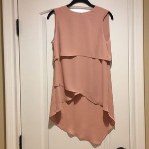 Like NEW!! Women’s BCBG asymmetrical XS shirt