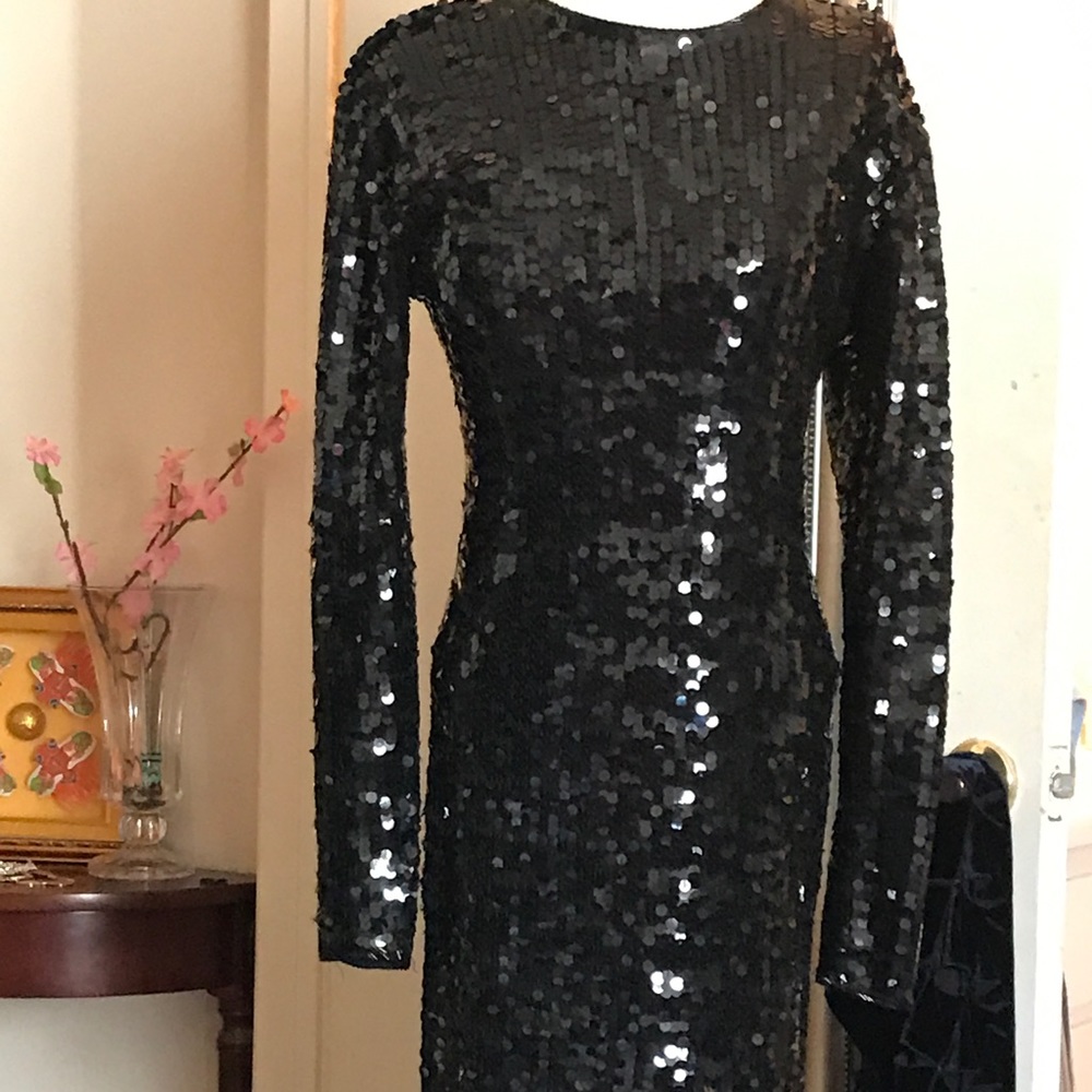 ❤️Vintage black sequins dress