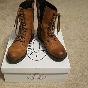 Steve Madden Troopa combat boots size 6 with box