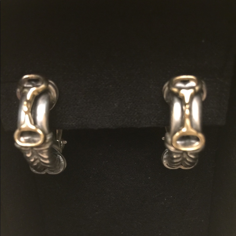 Gucci inspired crescent earring. Stamped 10k Italy