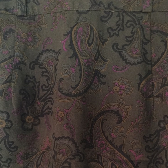 Skirt - Picture 3 of 3