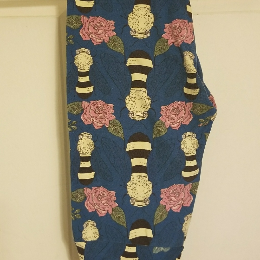 👗REDUCED👗OS Lularoe leggings