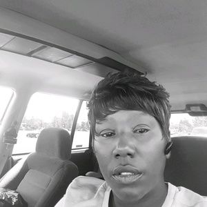 Meet your Posher, Renee