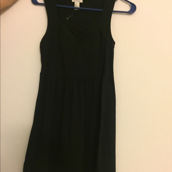 Forever 21 Dresses & Skirts - Black dress